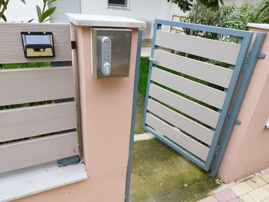Renovated Apartment With Garden And Parking Space Peraía Exteriér fotografie