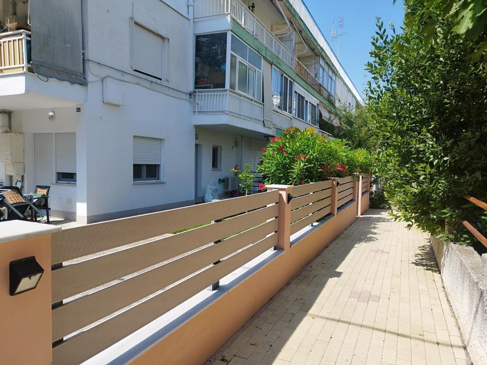 Renovated Apartment With Garden And Parking Space Peraía Exteriér fotografie